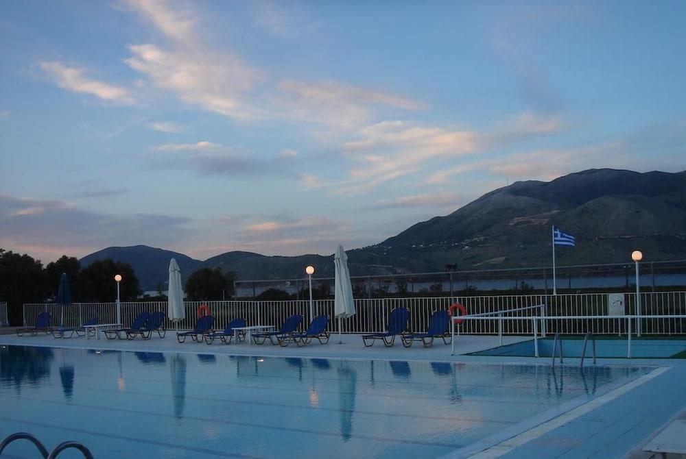 Terra Mare Hotel Agios Dimitrios  ภายนอก รูปภาพ